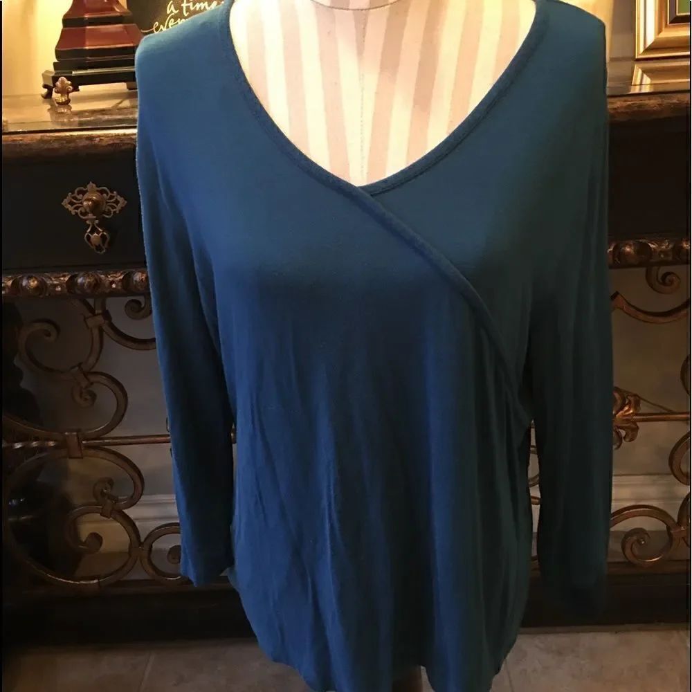 DARK BLUE Box Cut Top